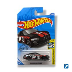 Hot Wheels 2018 Ford Mustang GT - ghf98